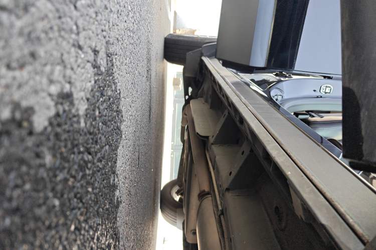 Used Buick Enclave 2020 28T Two-Wheel Drive Zhanqi Version Right Side Sill