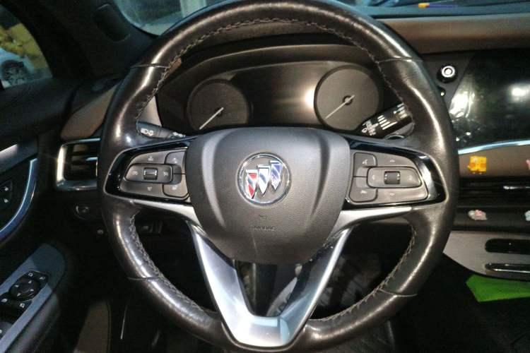 Used Buick Enclave 2020 28T Four-Wheel Drive Flagship Version Steering Wheel