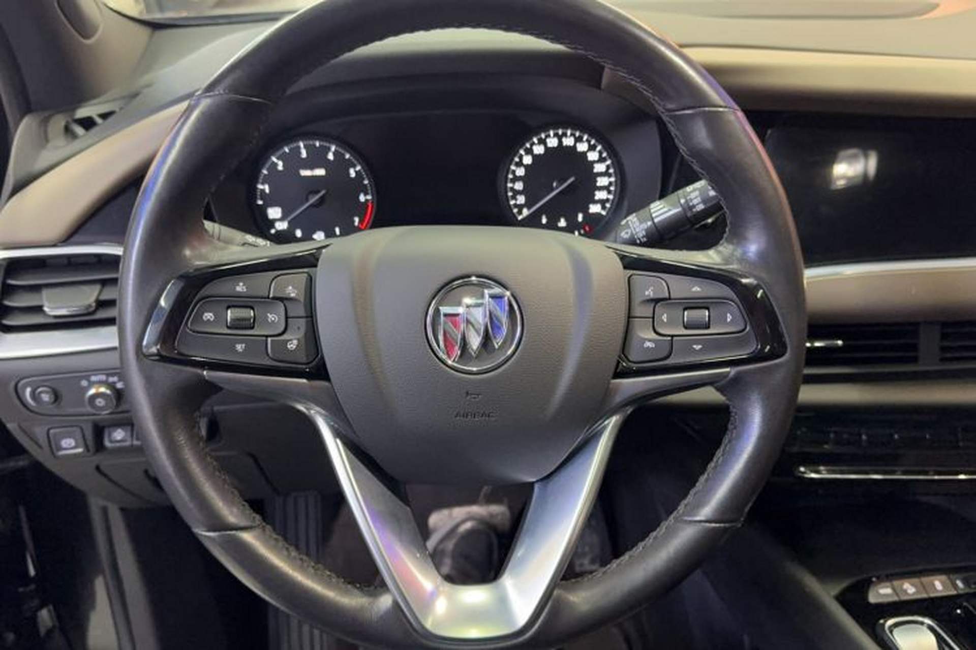 Used Buick Enclave 2020 28T Four-Wheel Drive Luxury Flagship Edition Steering Wheel