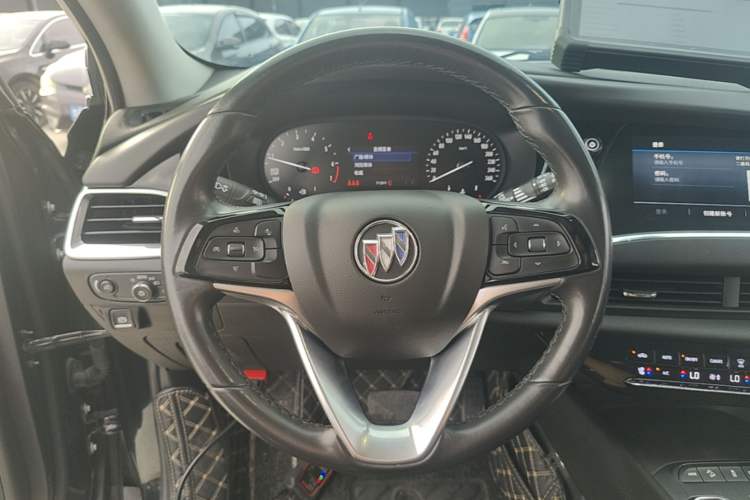 Used Buick Enclave 2020 28T Two-Wheel Drive Prestige Version Steering Wheel