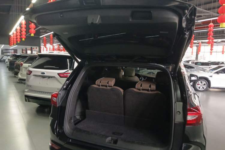 Used Buick Enclave 2020 28T Four-Wheel Drive Luxury Flagship Edition Trunk
