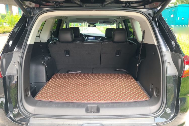 Used Buick Enclave 2020 28T Two-Wheel Drive Zhanqi Version Trunk