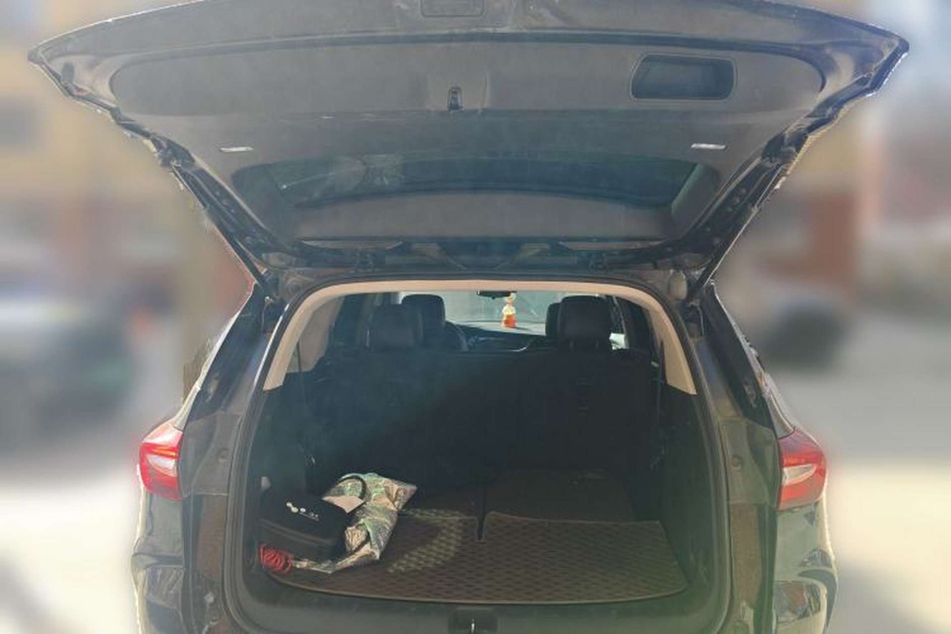 Used Buick Enclave 2020 28T Two-Wheel Drive Zhanqi Version Trunk