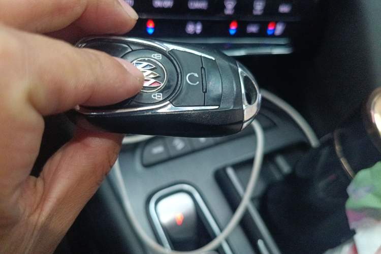 Used Buick Enclave 2020 28T Two-Wheel Drive Prestige Version Vehicle Key