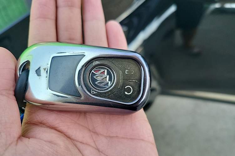 Used Buick Enclave 2020 28T Two-Wheel Drive Zhanqi Version Vehicle Key
