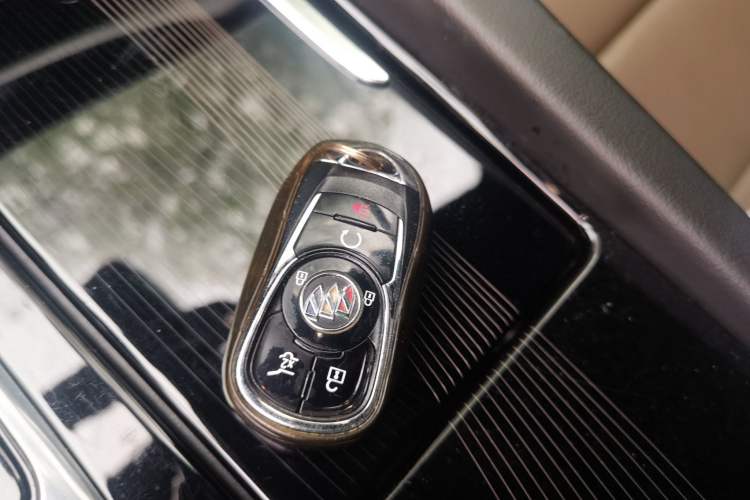 Used Buick Enclave 2020 28T Four-Wheel Drive Prestige Version Vehicle Key
