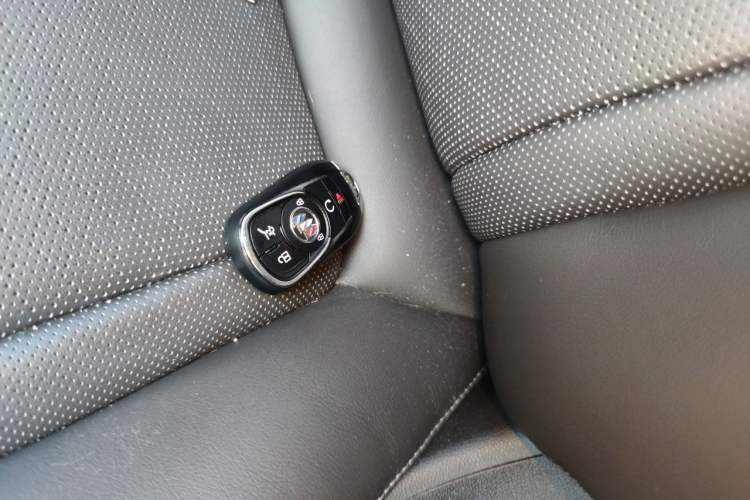 Used Buick Enclave 2020 28T Two-Wheel Drive Prestige Version Vehicle Key