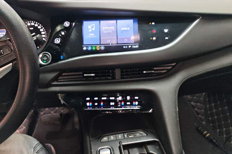 Used Buick Enclave 2020 28T Two-Wheel Drive Prestige Version Audio And AC Panel