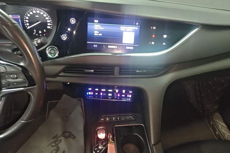 Used Buick Enclave 2020 28T Two-Wheel Drive Prestige Version Audio And AC Panel