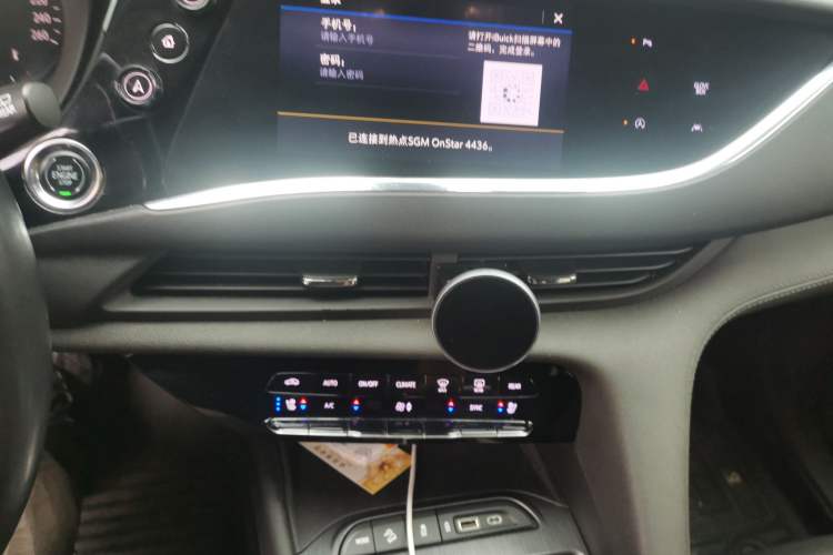 Used Buick Enclave 2020 28T Four-Wheel Drive Prestige Version Audio And AC Panel