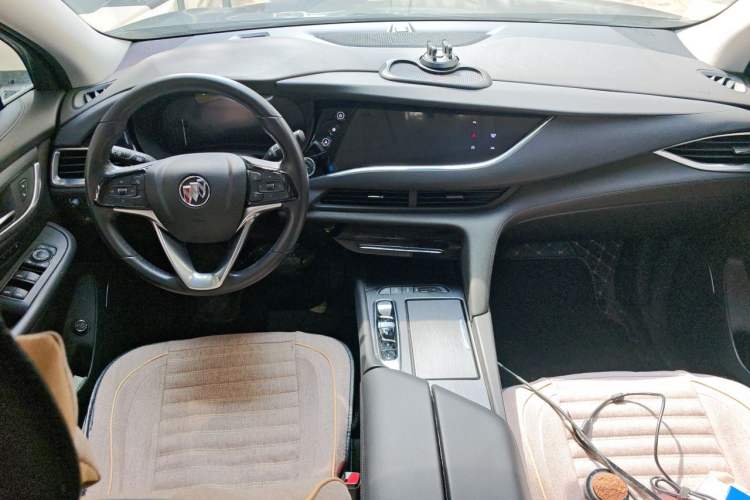 Used Buick Enclave 2020 28T Four-Wheel Drive Prestige Version Center Console