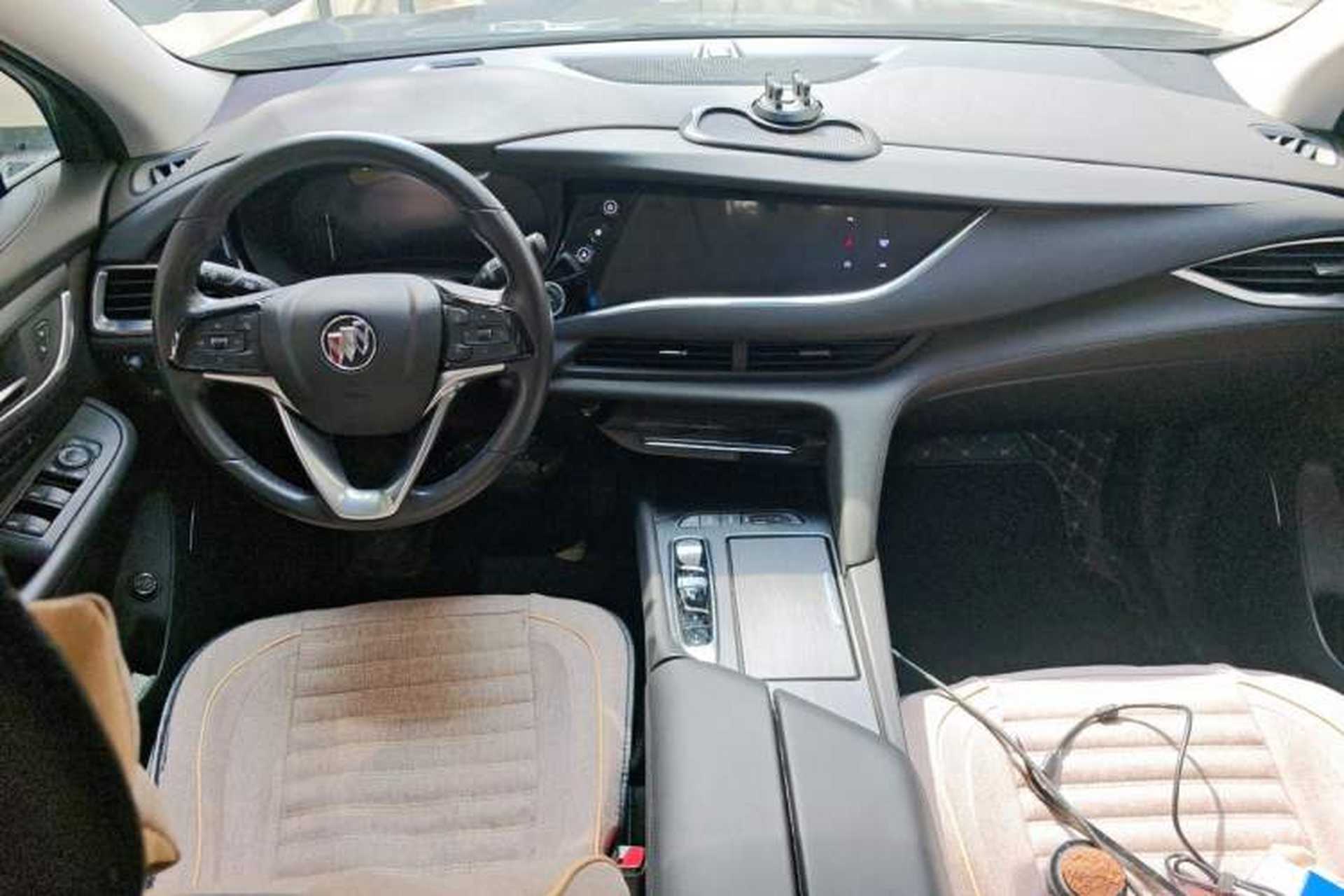 Used Buick Enclave 2020 28T Four-Wheel Drive Prestige Version Center Console