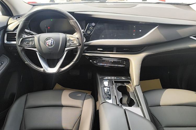 Used Buick Enclave 2020 28T Two-Wheel Drive Zhanqi Version Center Console