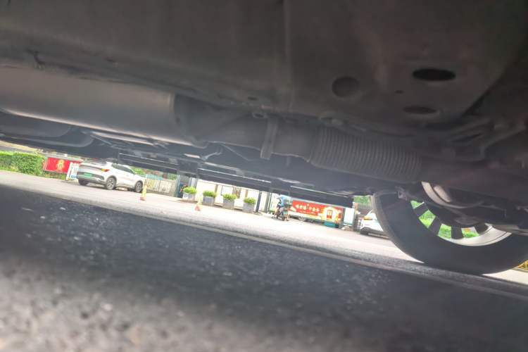 Used Buick Enclave 2020 28T Four-Wheel Drive Prestige Version Chassis Front Right