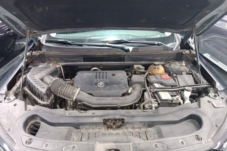 Used Buick Enclave 2020 28T Four-Wheel Drive Prestige Version Engine Bay