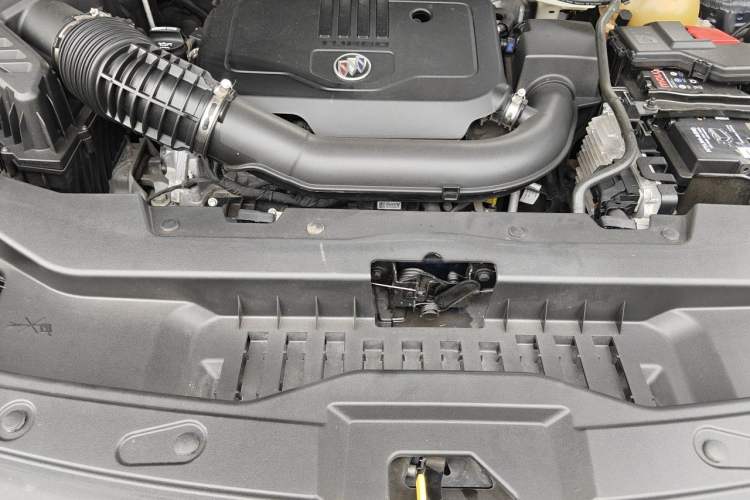 Used Buick Enclave 2020 28T Four-Wheel Drive Flagship Version Engine Bay