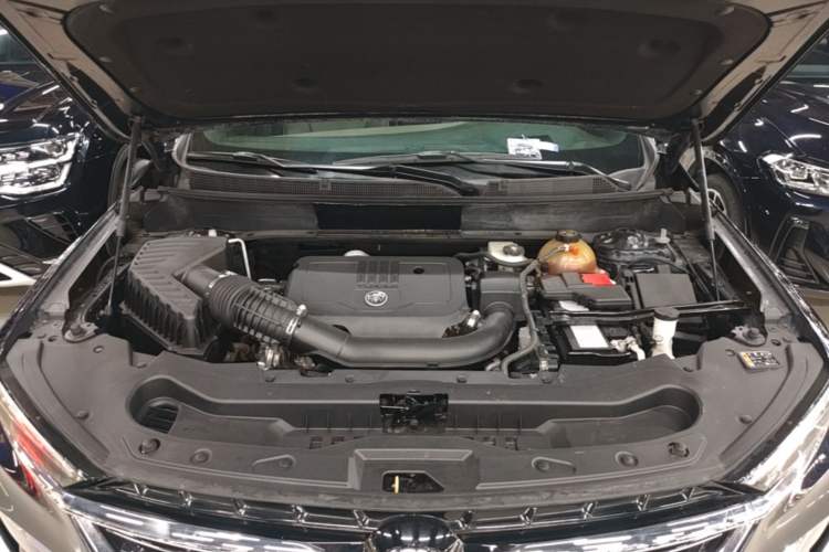 Used Buick Enclave 2020 28T Four-Wheel Drive Luxury Flagship Edition Engine Bay