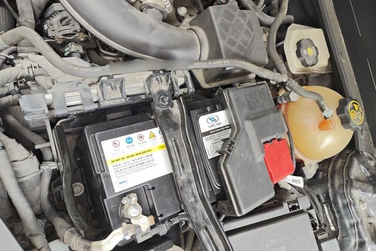 Used Buick Enclave 2020 28T Four-Wheel Drive Luxury Flagship Edition Engine Bay Left