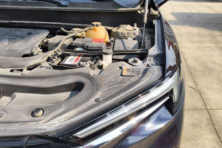 Used Buick Enclave 2020 28T Four-Wheel Drive Luxury Flagship Edition Engine Bay Left