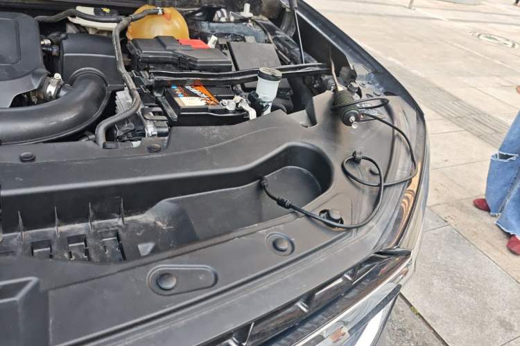 Used Buick Enclave 2020 28T Two-Wheel Drive Prestige Version Engine Bay Left