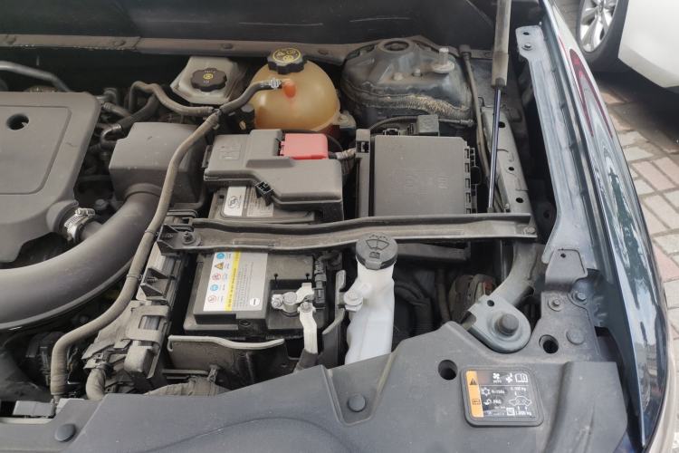 Used Buick Enclave 2020 28T Four-Wheel Drive Prestige Version Engine Bay Left