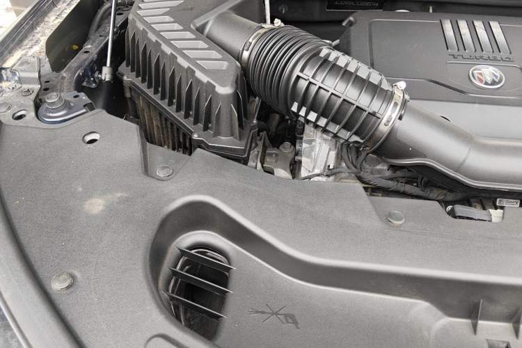 Used Buick Enclave 2020 28T Four-Wheel Drive Flagship Version Engine Bay Right