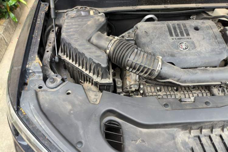 Used Buick Enclave 2020 28T Four-Wheel Drive Prestige Version Engine Bay Right