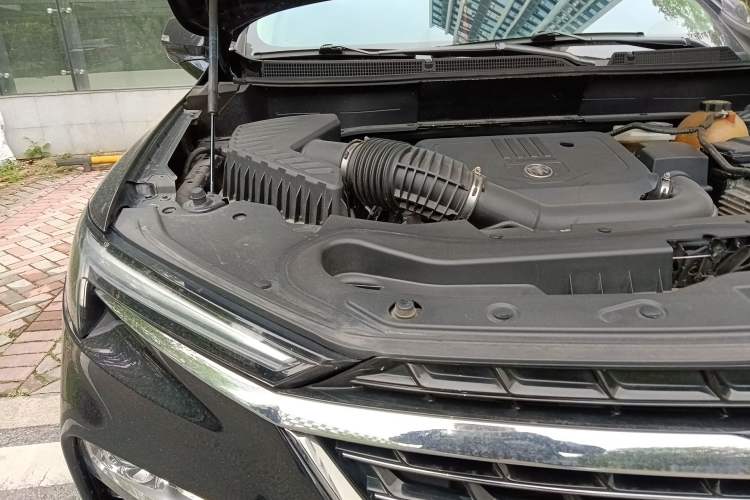 Used Buick Enclave 2020 28T Two-Wheel Drive Luxury Version Engine Bay Right
