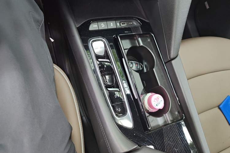 Used Buick Enclave 2020 28T Four-Wheel Drive Luxury Flagship Edition Gear Lever