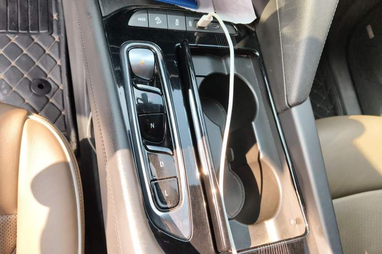 Used Buick Enclave 2020 28T Four-Wheel Drive Luxury Flagship Edition Gear Lever