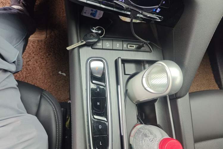 Used Buick Enclave 2020 28T Two-Wheel Drive Prestige Version Gear Lever
