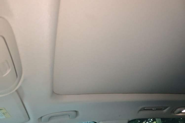 Used Buick Enclave 2020 28T Two-Wheel Drive Prestige Version Headliner