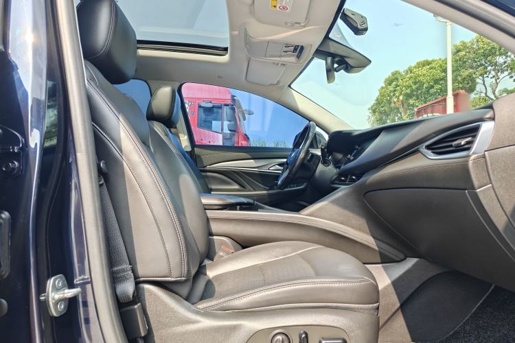 Used Buick Enclave 2020 28T Two-Wheel Drive Prestige Version Interior 11