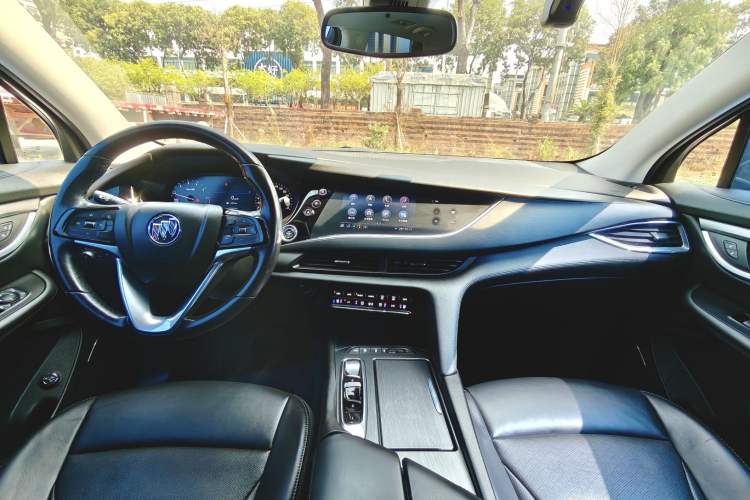 Used Buick Enclave 2020 28T Two-Wheel Drive Prestige Version Interior 2