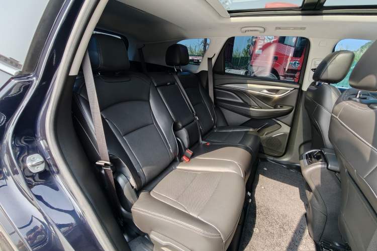 Used Buick Enclave 2020 28T Two-Wheel Drive Prestige Version Interior 6