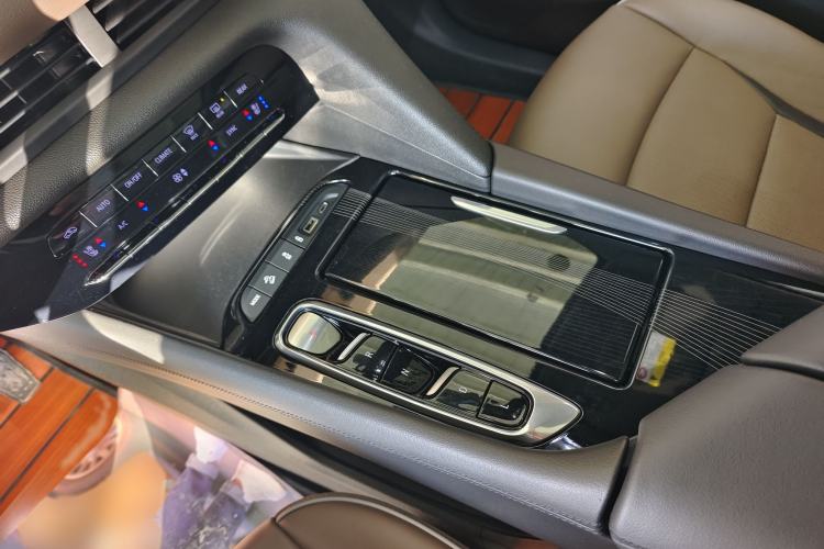 Used Buick Enclave 2020 28T Four-Wheel Drive Luxury Flagship Edition Interior 8