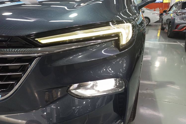 Used Buick Enclave 2020 28T Four-Wheel Drive Prestige Version Left Front Headlight