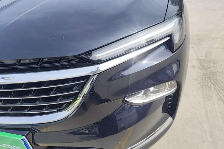 Used Buick Enclave 2020 28T Two-Wheel Drive Zhanqi Version Left Front Headlight