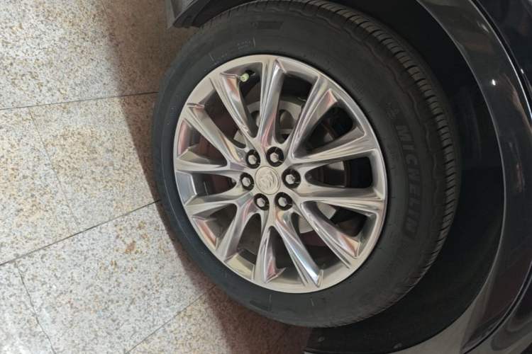 Used Buick Enclave 2020 28T Four-Wheel Drive Luxury Flagship Edition Left Front Wheel Hub