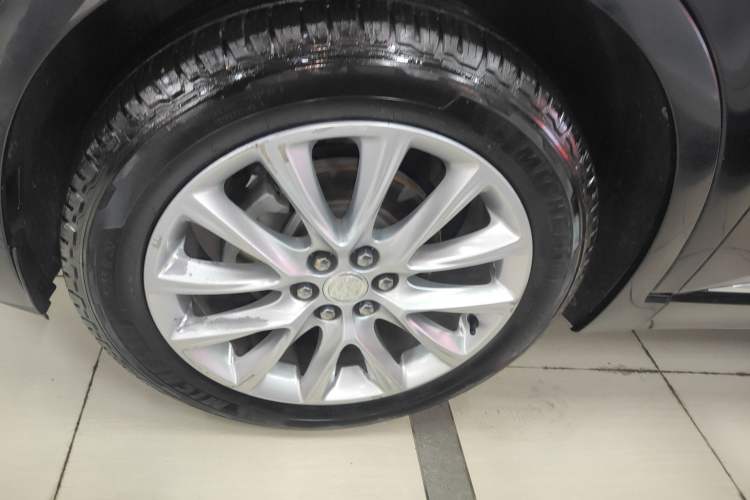 Used Buick Enclave 2020 28T Four-Wheel Drive Flagship Version Left Front Wheel Hub
