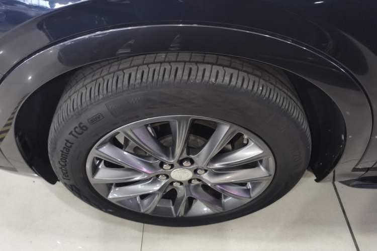 Used Buick Enclave 2020 28T Four-Wheel Drive Prestige Version Left Front Wheel Hub