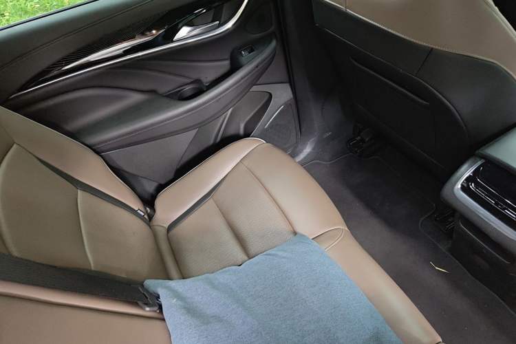 Used Buick Enclave 2020 28T Four-Wheel Drive Luxury Flagship Edition Left Rear Seat