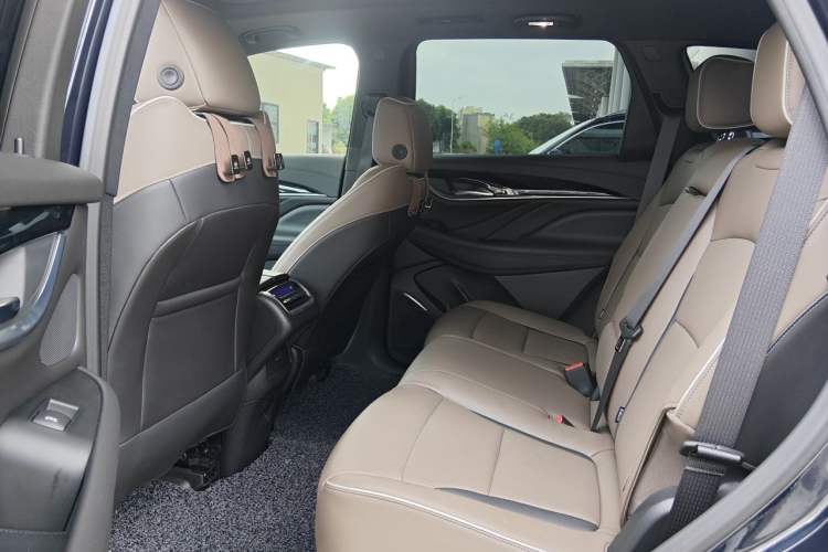 Used Buick Enclave 2020 28T Four-Wheel Drive Flagship Version Left Rear Seat