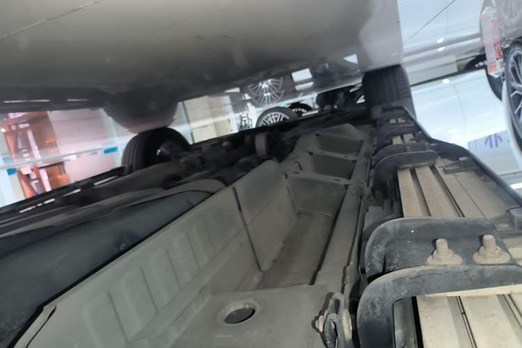 Used Buick Enclave 2020 28T Four-Wheel Drive Prestige Version Left Side Sill