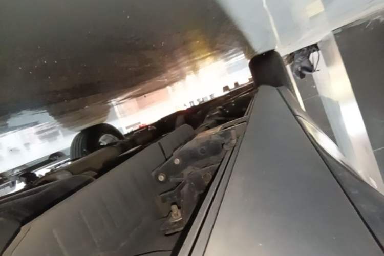 Used Buick Enclave 2020 28T Two-Wheel Drive Prestige Version Left Side Sill