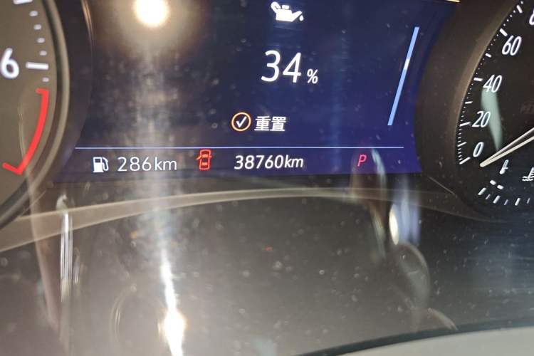 Used Buick Enclave 2020 28T Four-Wheel Drive Luxury Flagship Edition Odometer Close Up