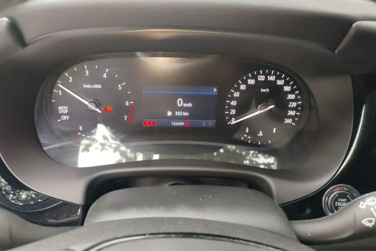 Used Buick Enclave 2020 28T Two-Wheel Drive Prestige Version Odometer Close Up