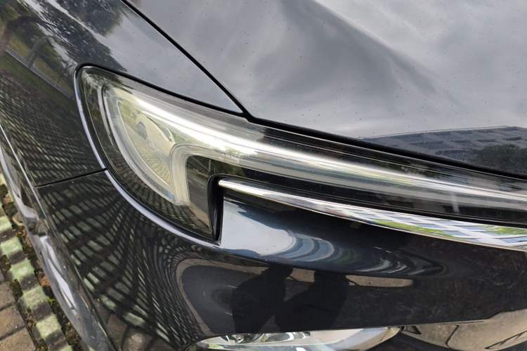 Used Buick Enclave 2020 28T Two-Wheel Drive Prestige Version Right Front Headlight