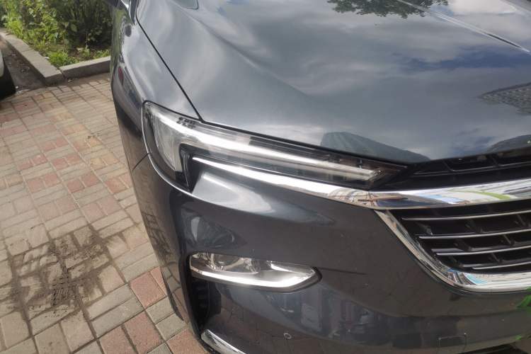 Used Buick Enclave 2020 28T Four-Wheel Drive Prestige Version Right Front Headlight