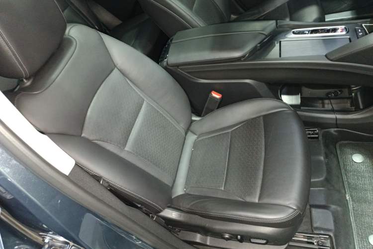 Used Buick Enclave 2020 28T Four-Wheel Drive Prestige Version Right Front Seat